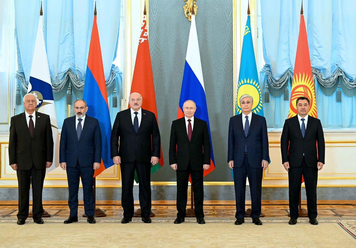 Президент Казахстана принял участие в заседании Высшего Евразийского экономического совета в узком составе