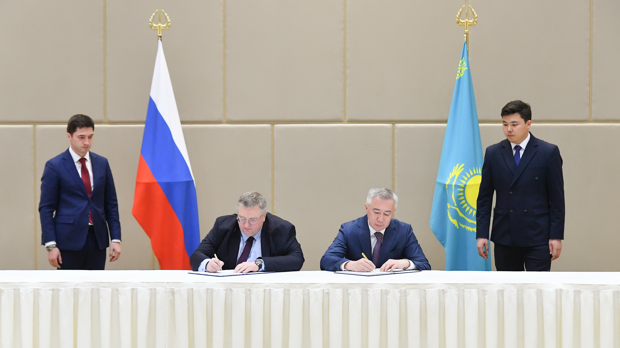 Казахстан и Россия договорились взаимно расширять авиасообщение и увеличивать транзитные перевозки между странами