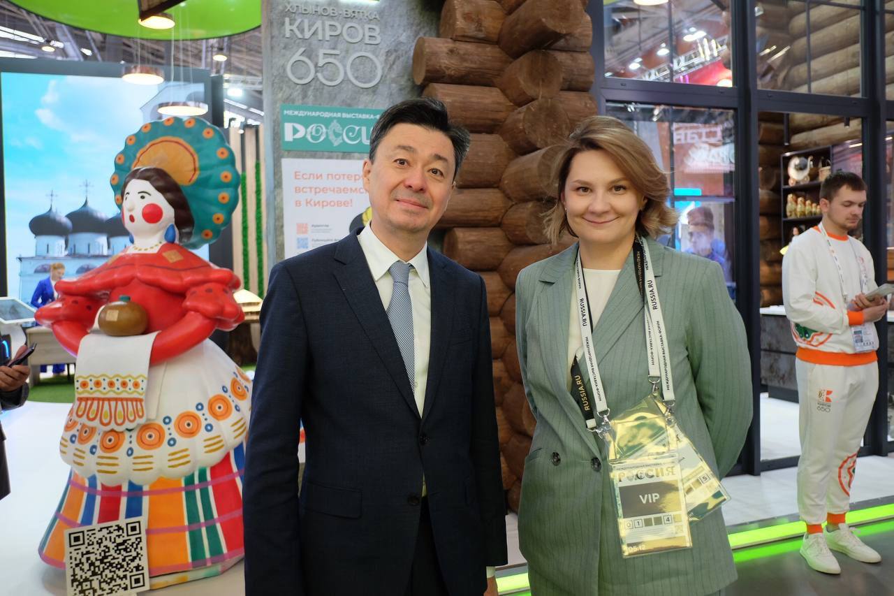 Генеральное консульство Казахстана в Казани приняло участие в выставке-форуме «Россия» в Москве