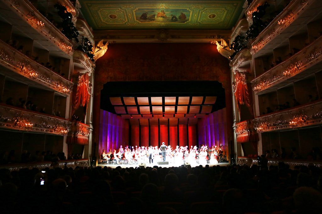 5 мая в Санкт-Петербурге прошел концерт оркестра народных инструментов имени Курмангазы