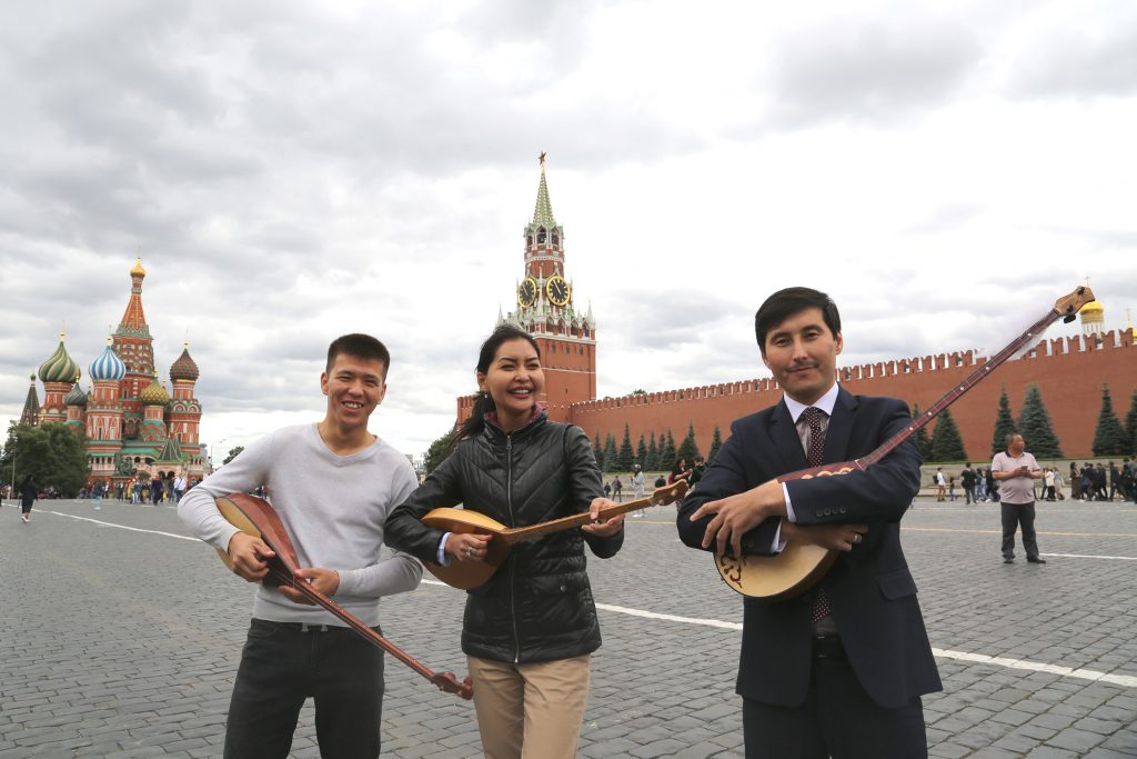 7 июля в Казахстане отмечают День домбры
