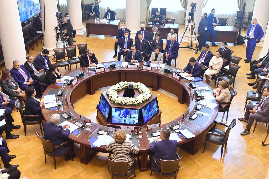 Сенаторы приняли участие в работе пленарного заседания Межпарламентской Ассамблеи СНГ