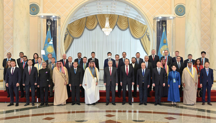 Президент Казахстана провел встречу с главами делегаций, участвующих в работе заседания СМИД СВМДА
