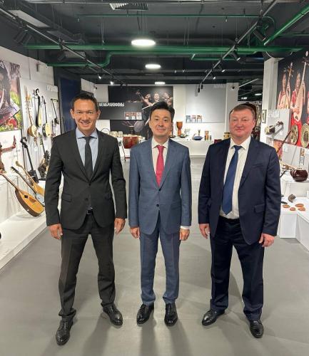 Генеральный консул Республики Казахстан в Казани Ерлан Искаков встретился с мэром г.Альметьевск Тимуром Нагумановым